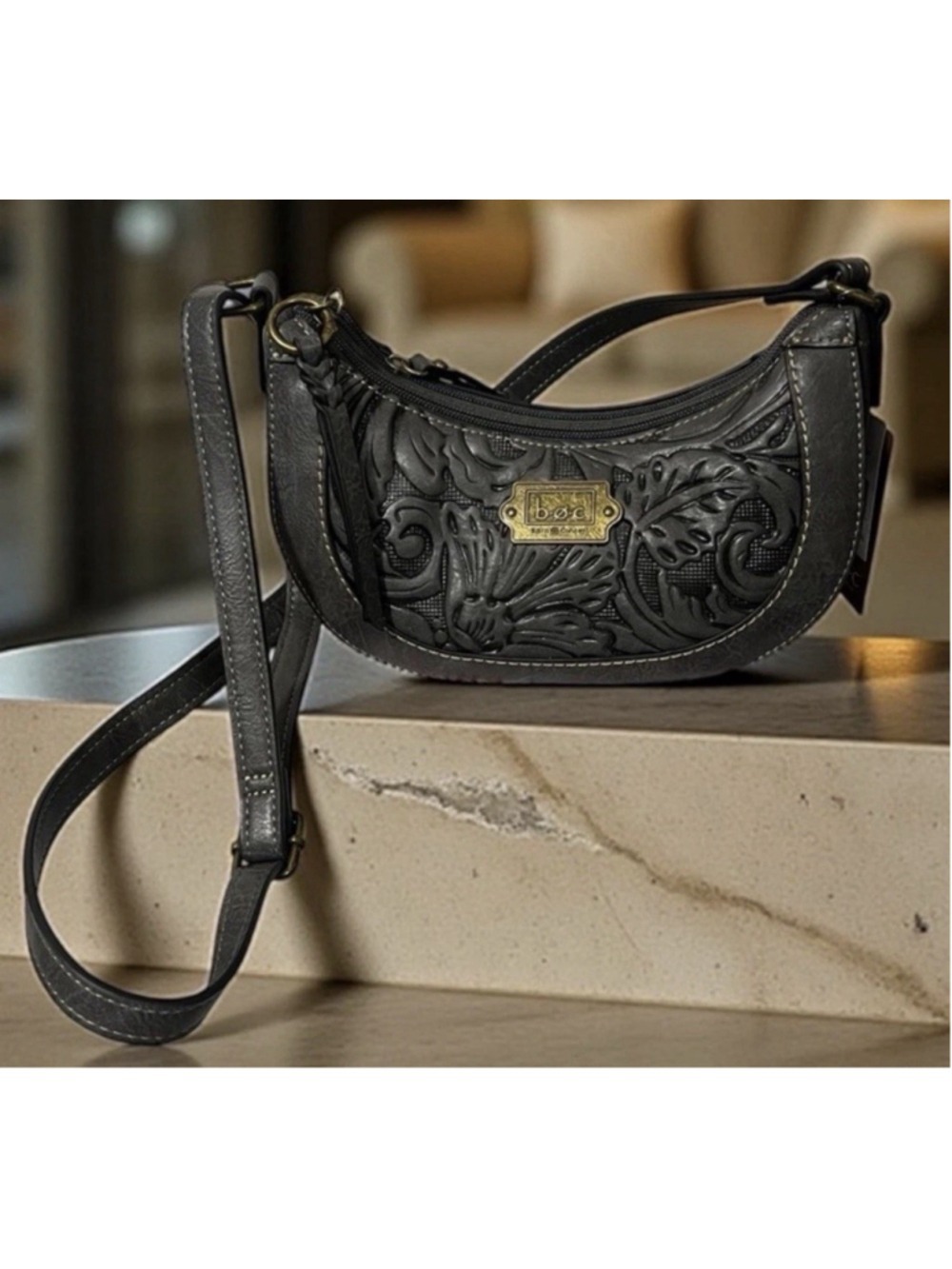 B.O.C. Crossbody Bag Charcoal Embossed Floral Adjustable Strap New - Picture 2 of 4